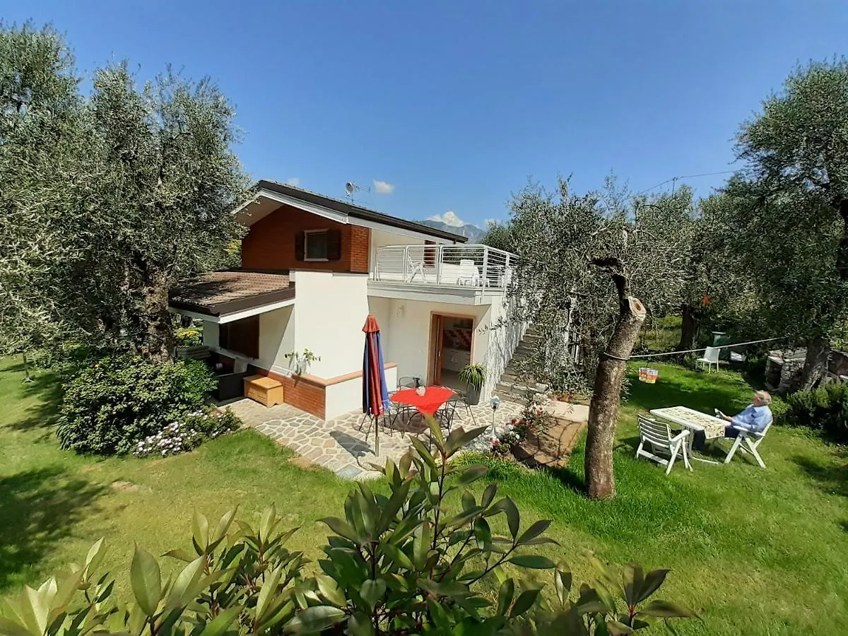 Villa Casa Saglia Мальчезине Италия